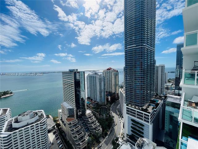 Building Photo - 951 Brickell Ave