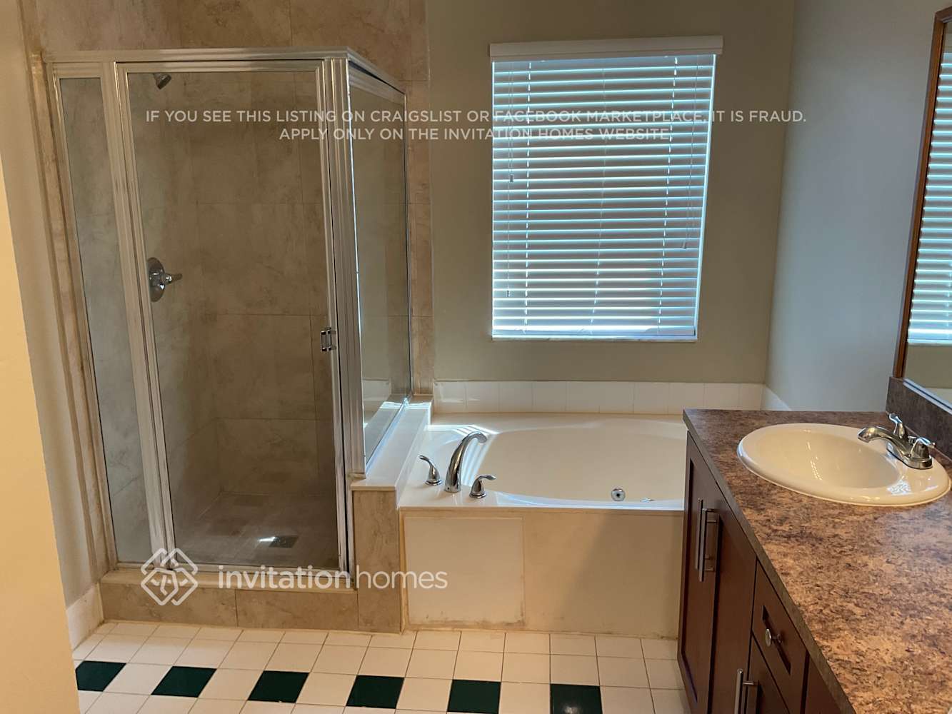 Building Photo - 10254 Serene Meadow Dr N
