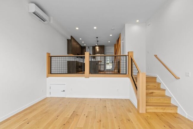 Building Photo - ULTRA-MODERN Townhome w/AC and Views in the Heart of Eastlake!