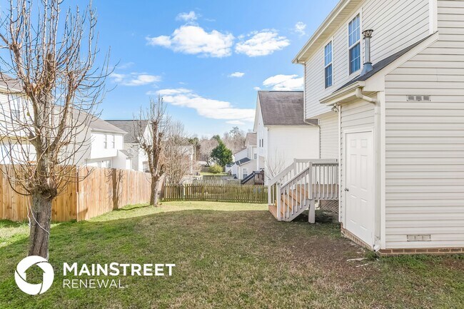 Building Photo - 4708 Valley Stream Dr