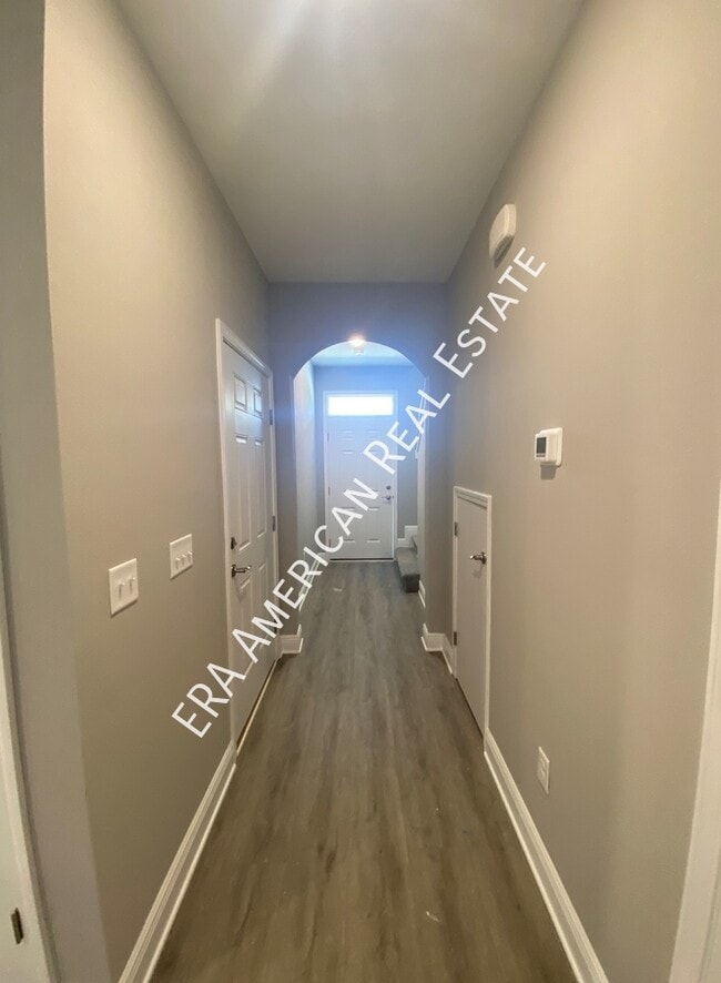 Building Photo - 997 Skylark Rd