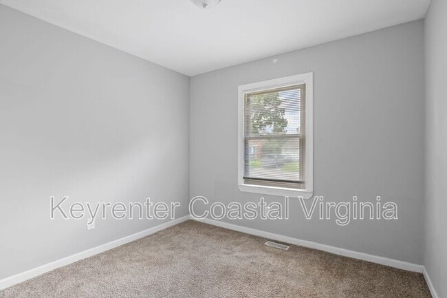 Building Photo - 168 Ruston Dr