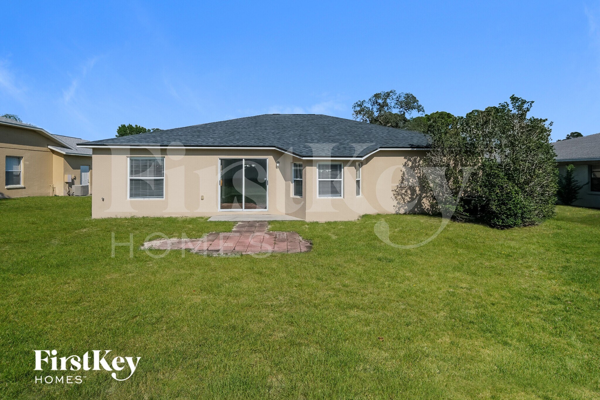 Building Photo - 10121 Briar Cir