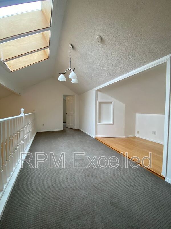 Building Photo - 32229 2nd Ave SW