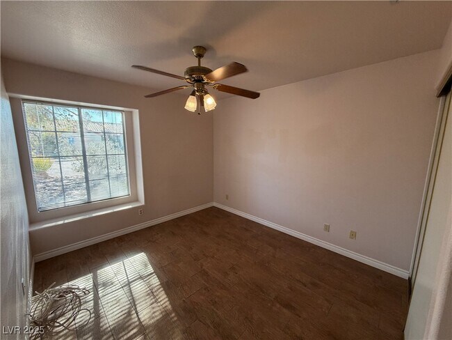 Building Photo - 4342 Valley Sage Dr