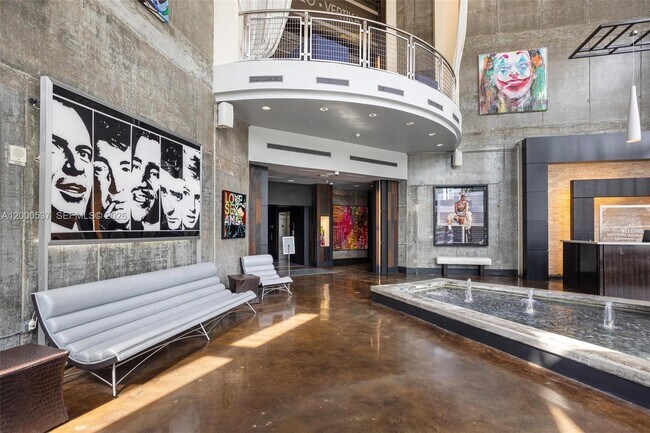 Building Photo - 690 SW 1st Ct