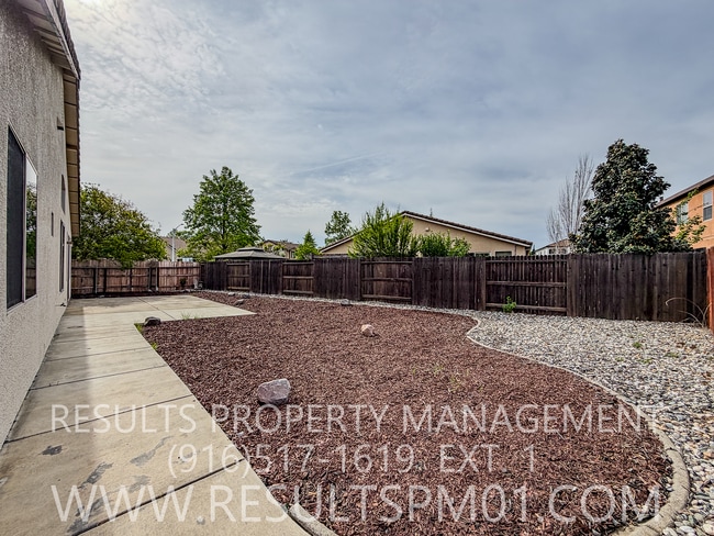 Building Photo - Single Story in West Roseville