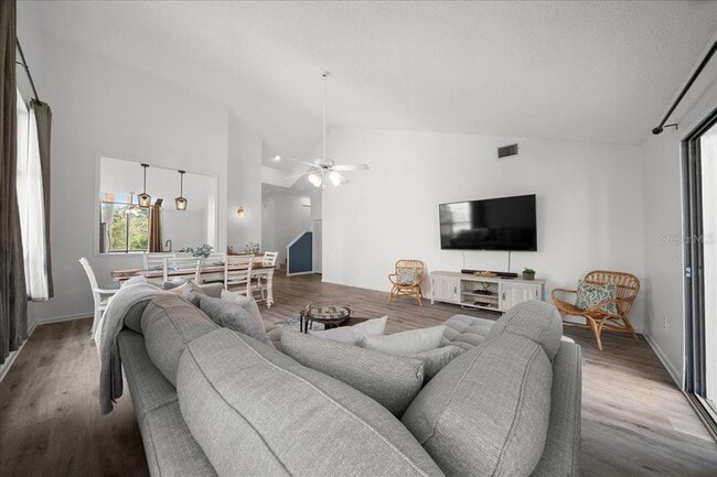 Building Photo - 2925 N Rivers Edge Blvd