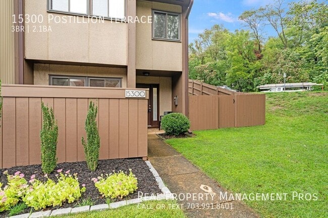 Building Photo - 15300 Postillion Terrace