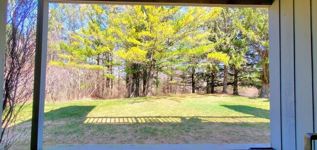 Building Photo - Off-Season Rental 2 Bedroom, 2 Bathroom Condo at Hilltop Condos