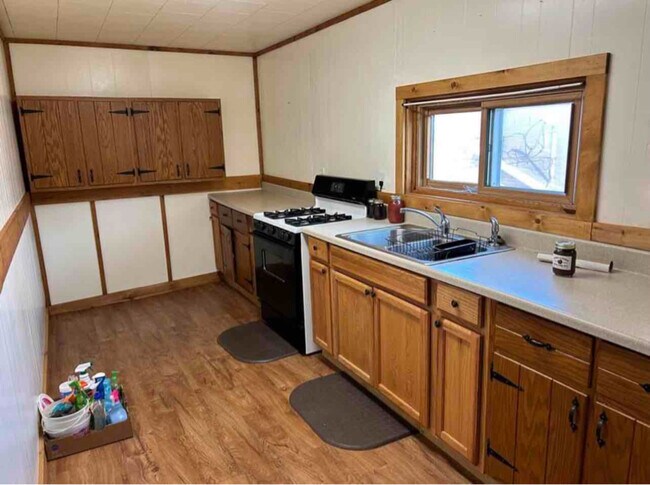 Building Photo - 8193 Cost Ave