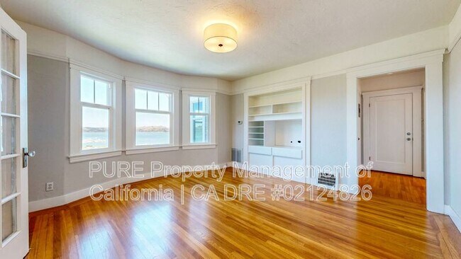 Building Photo - 195 San Carlos Ave