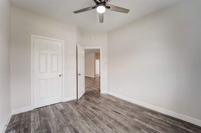 Building Photo - 315 Apache Field Ln