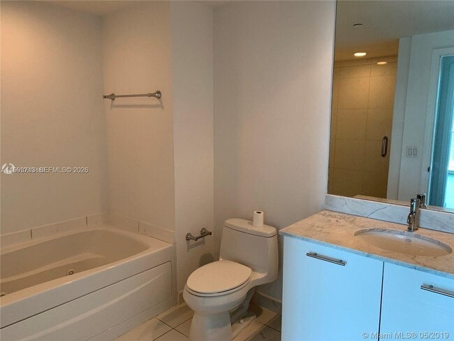 Building Photo - 500 Brickell Ave