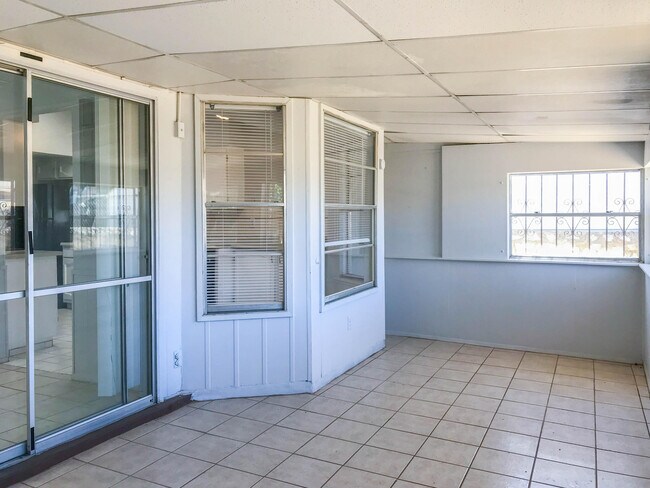 Building Photo - 5221 Edmonton Ave