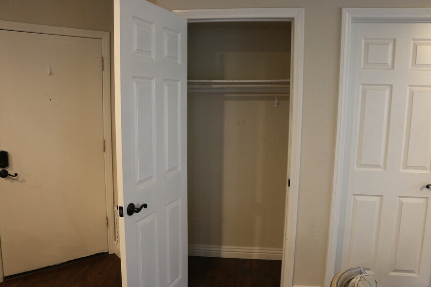 Building Photo - 26701 Quail Creek