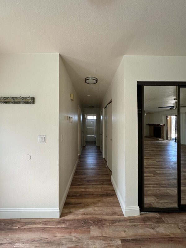 Building Photo - 5921 Clay Basket Dr
