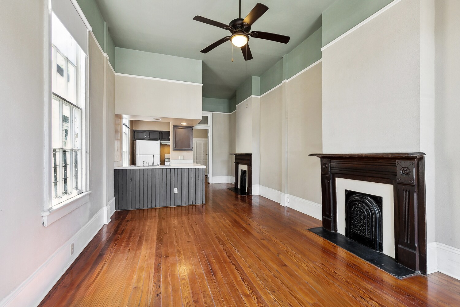 Building Photo - 1121 N White St