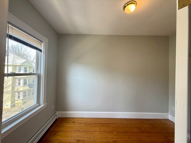 Building Photo - 38 Goldsmith St