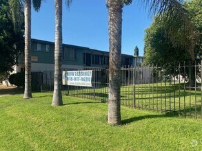 Building Photo - Woodman Apartments