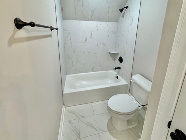 Building Photo - Move In Special! Unique Modern Brand New 5BR home in Stonebriar available for Rental!!