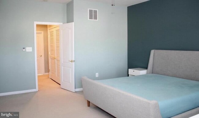 Building Photo - 12586 Birkdale Way