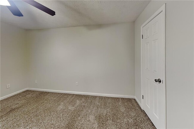Building Photo - 3978 Catalina Dr