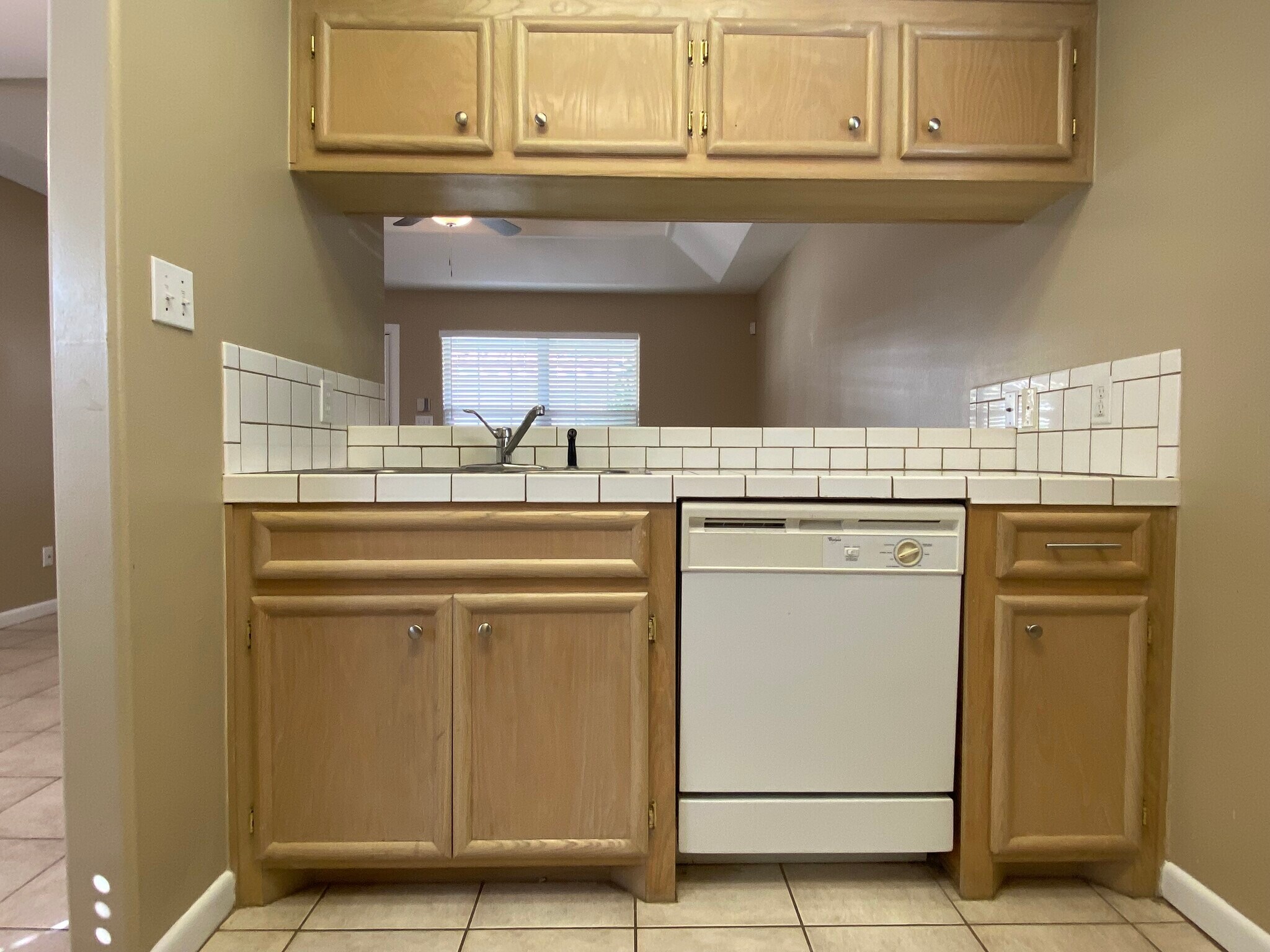 Building Photo - 1209 Swallow Ave