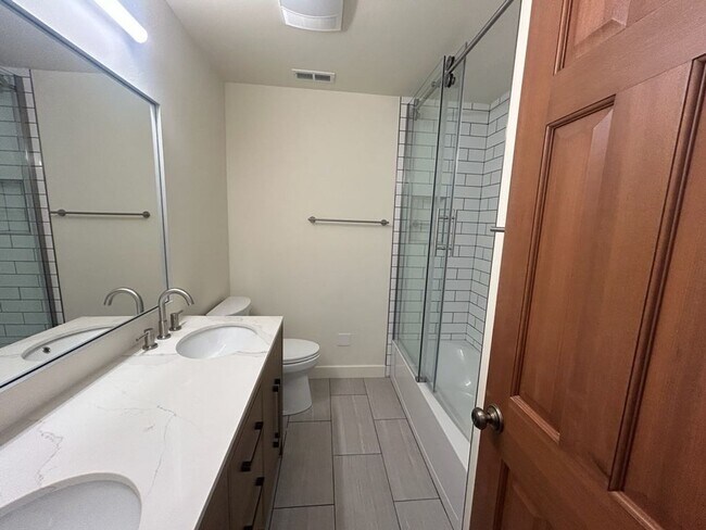 Building Photo - 3-Bedroom, 2-Bath Home in Carbondale, CO