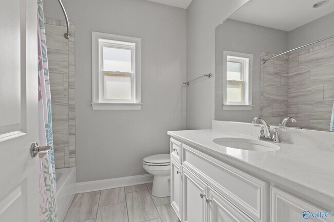 Building Photo - 1439 Cherokee Ridge Dr