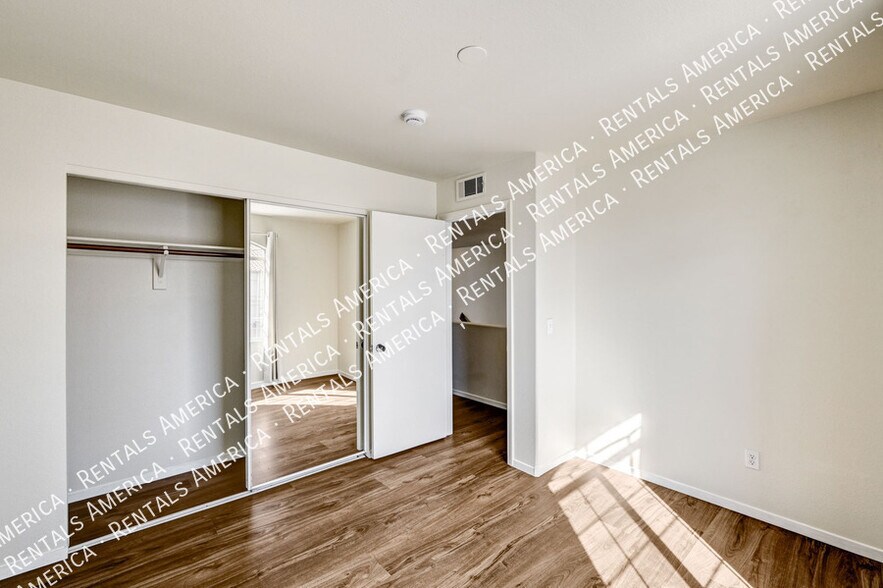 Building Photo - 8144 Autumn Star Ave