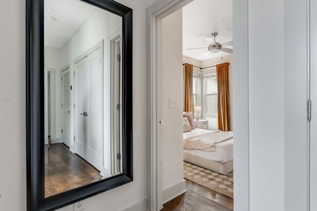 Building Photo - 1114A Wade Ave