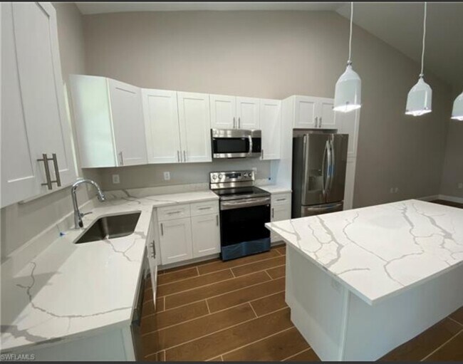 Building Photo - 117 Meadow Rd