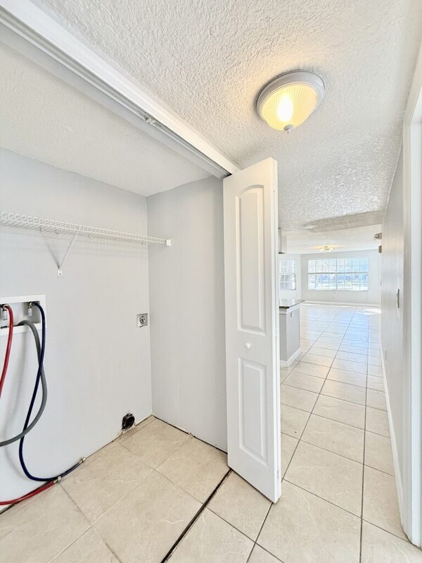 Building Photo - 2723 N Poinciana Blvd