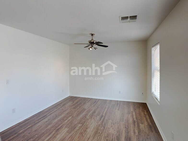 Building Photo - 2388 E Meadow Mist Ln
