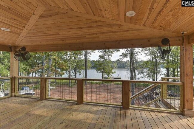 Building Photo - Lake Front Property with Dock