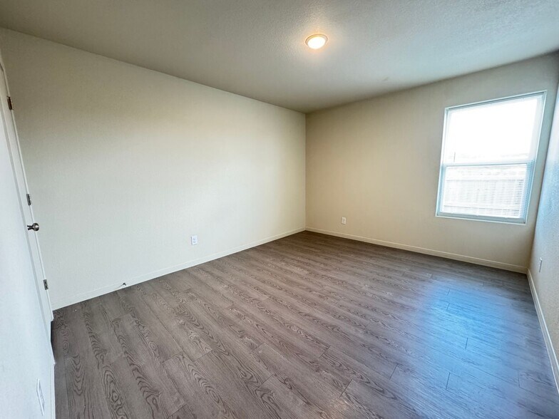 Building Photo - 5804 Rustler Dr
