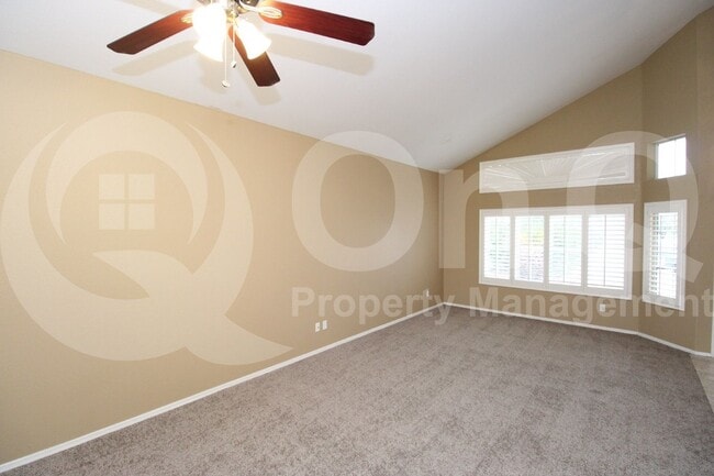 Building Photo - 5326 W Taro Ln
