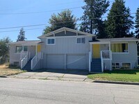 Building Photo - 837-839 N 19th St