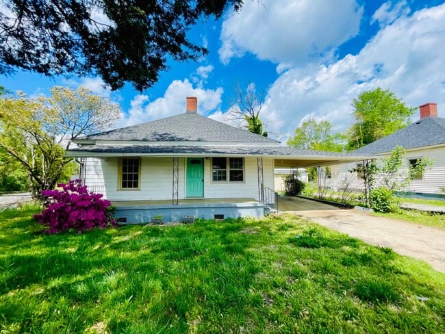 Primary Photo - 390 Wesley St