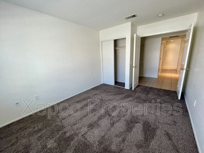 Building Photo - 79225 Laurie Ct