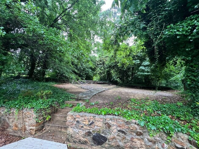 Building Photo - 453 Scott St