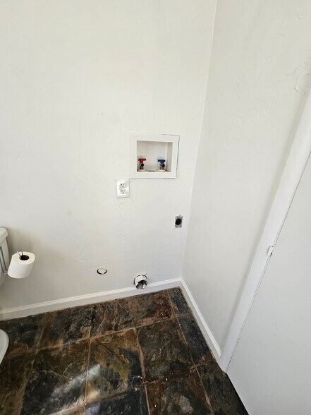 Building Photo - 228 W E St