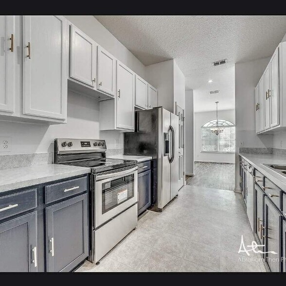 Building Photo - 11160 Apple Blossom Trl W