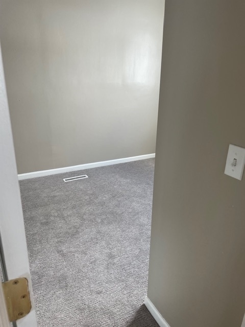 Building Photo - 5932 Park Lake Rd