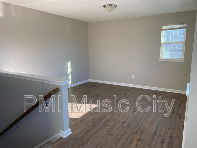 Building Photo - 2703 Candlewick Ct