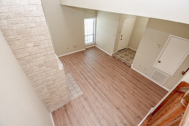 Building Photo - 11280 Braes Forest Dr