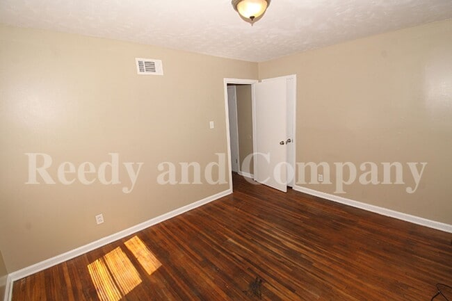 Building Photo - 5610 Millbranch Rd