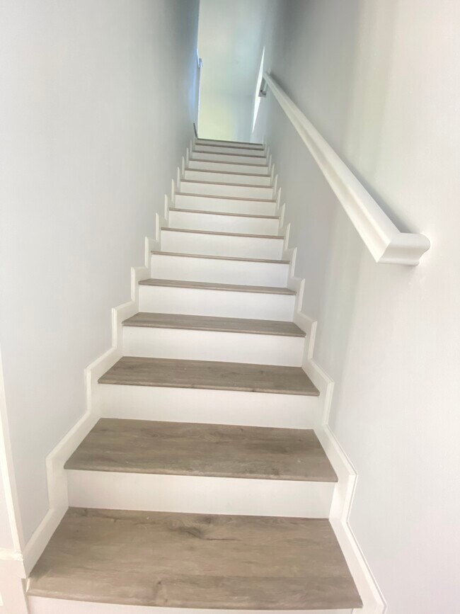 Building Photo - 11779 Garber St