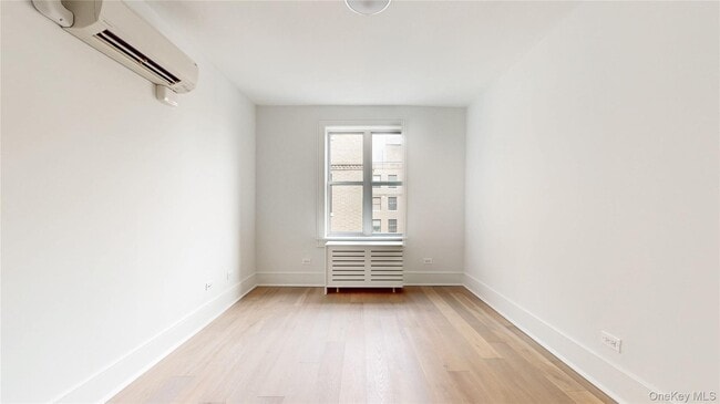 Building Photo - 148-09 Northern Blvd